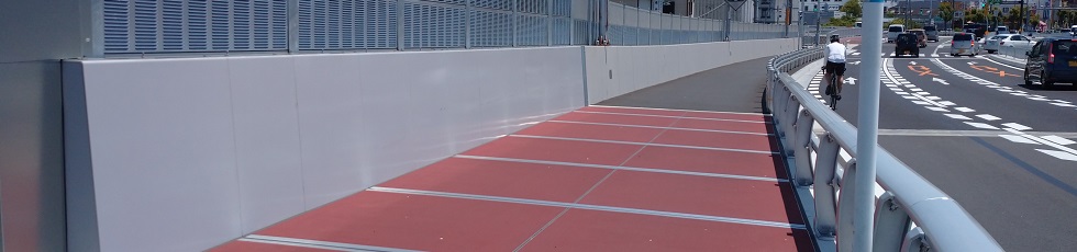 株式会社シラヤマ 鋼製壁高欄